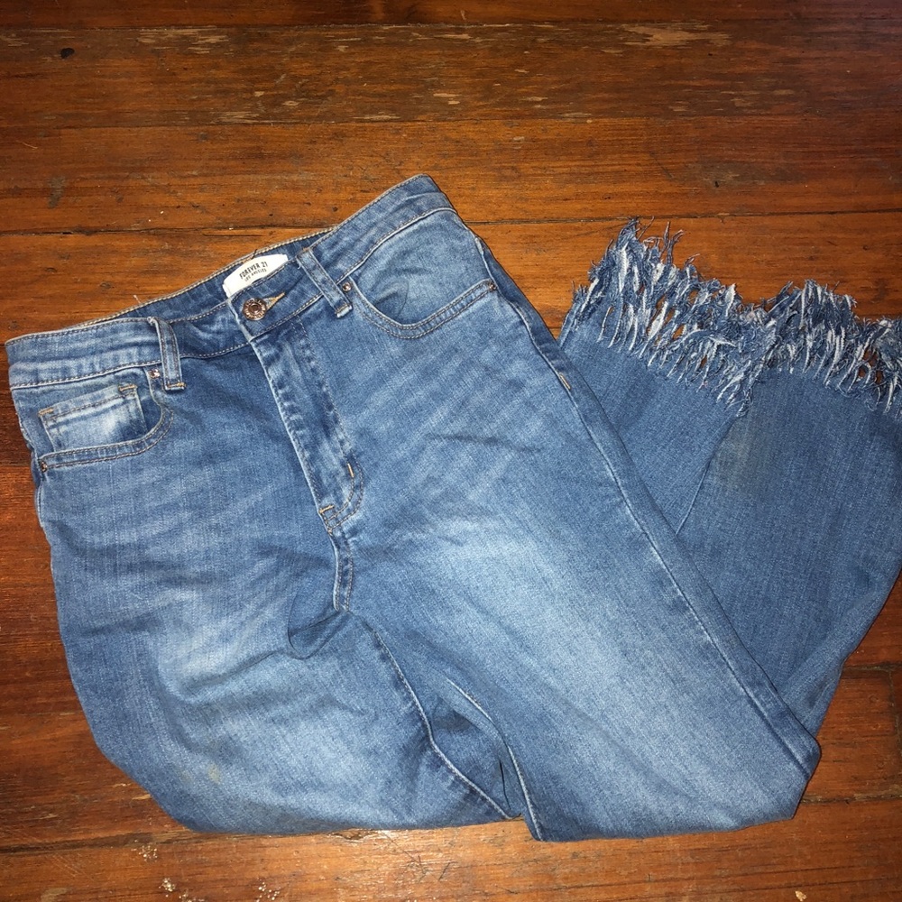 Fray bottom high waisted jeans